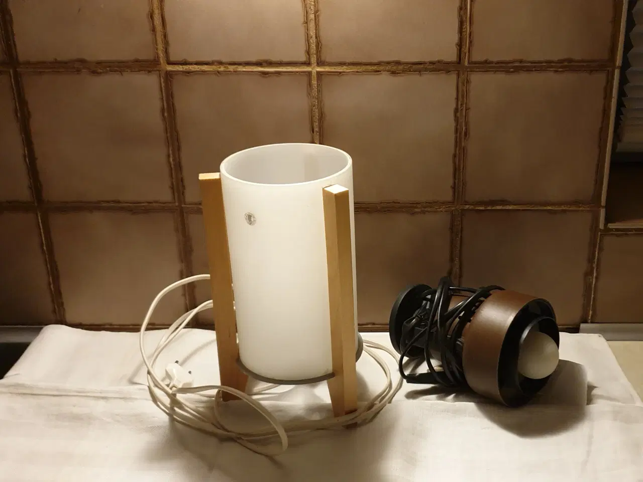 Billede 1 - Bordlampe og væglampe