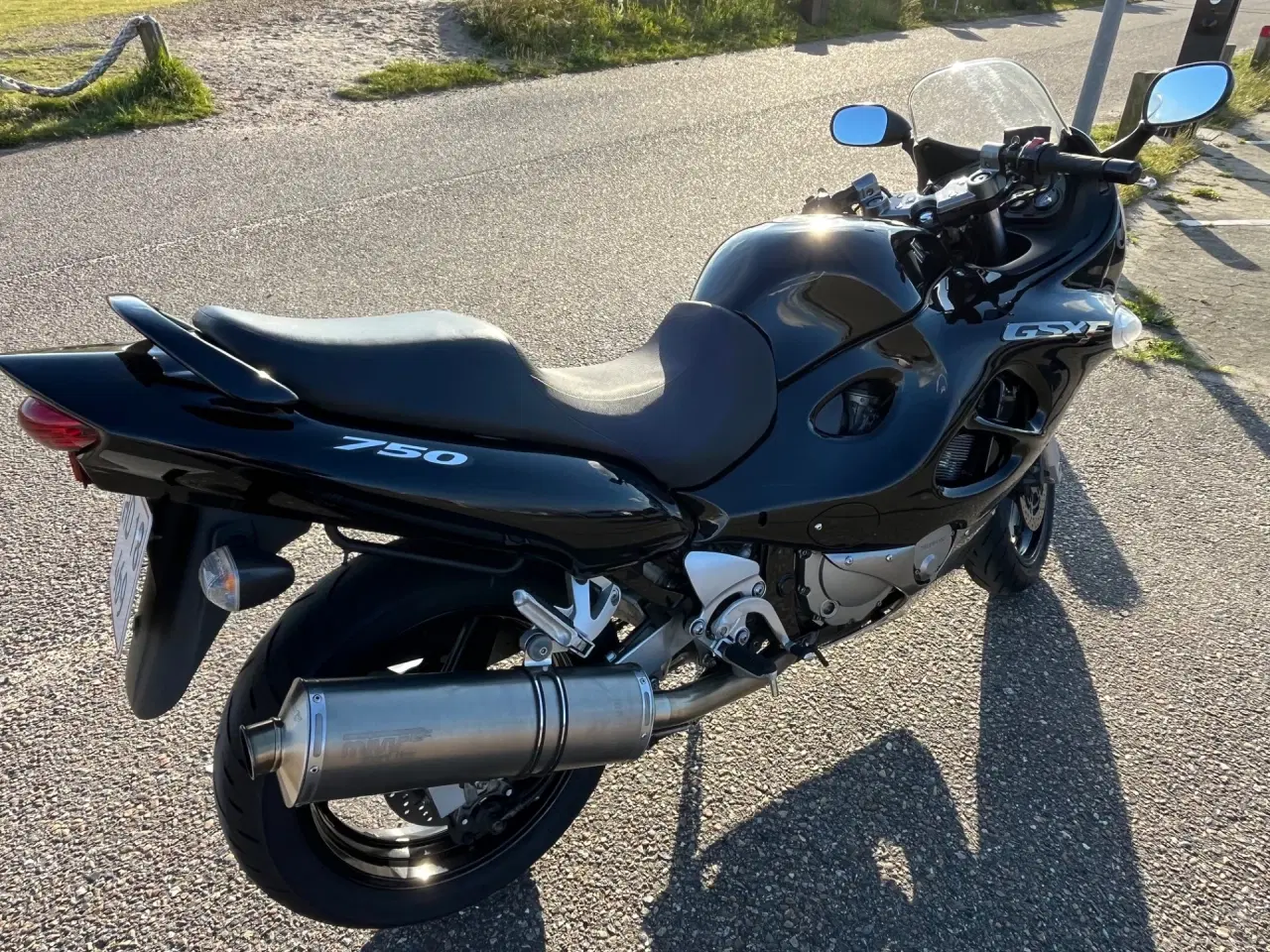 Billede 4 - Suzuki GSX F 750, Årg. 2007