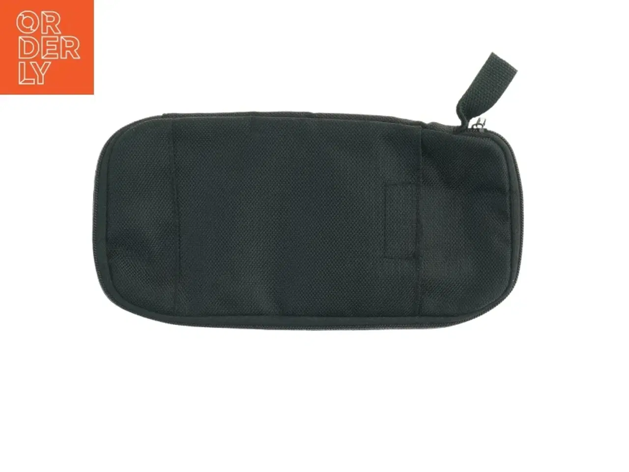 Billede 2 - Sort rejsetaske med lynlås (str. 28x15 cm)