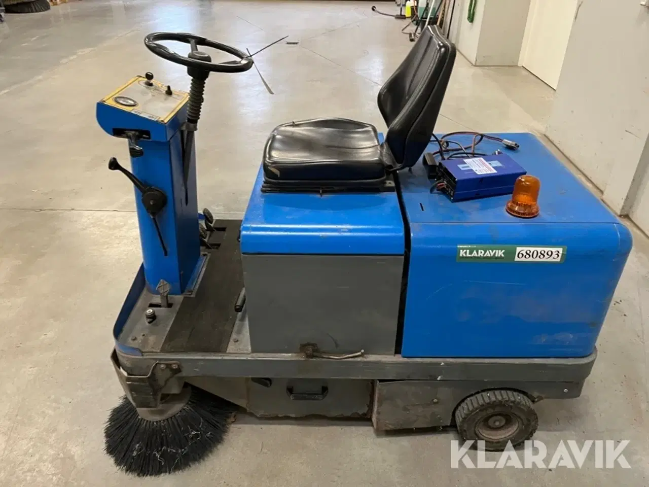 Billede 5 - Fejemaskine Isal PB110