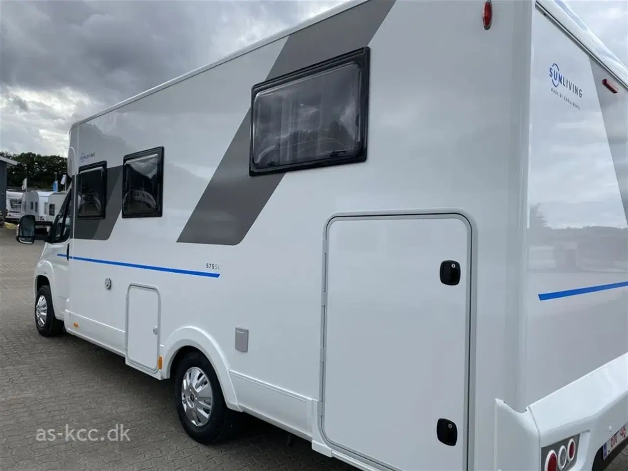 Billede 4 - 2021 - Sun Living S 75 SL   Sun Living Autocamper med to enkelt senge. 40.000 Km.