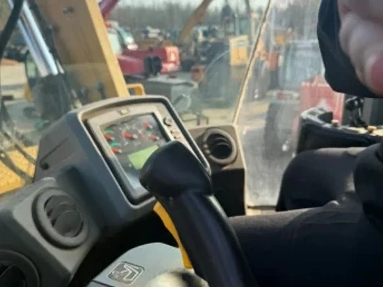 Billede 9 - CAT 25tons gummiged