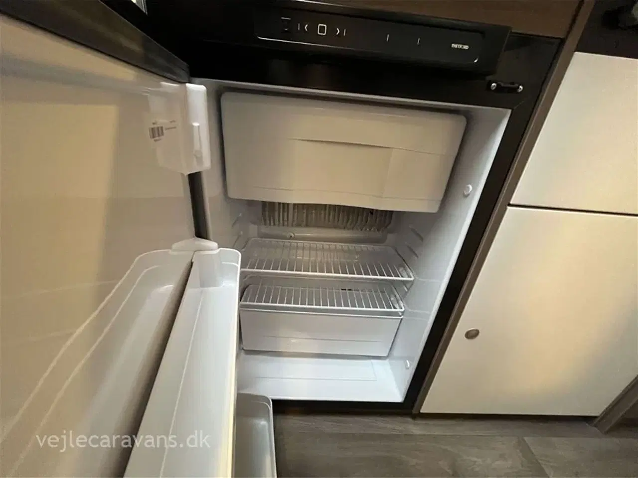 Billede 7 - 2025 - Carado V337 PRO+