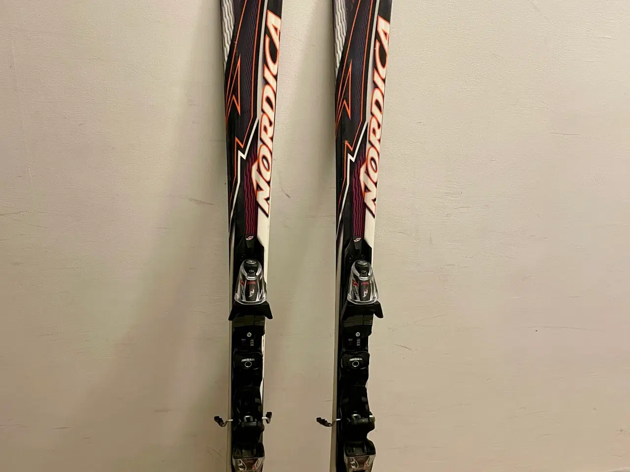 Billede 1 - Nordica 152 cm 