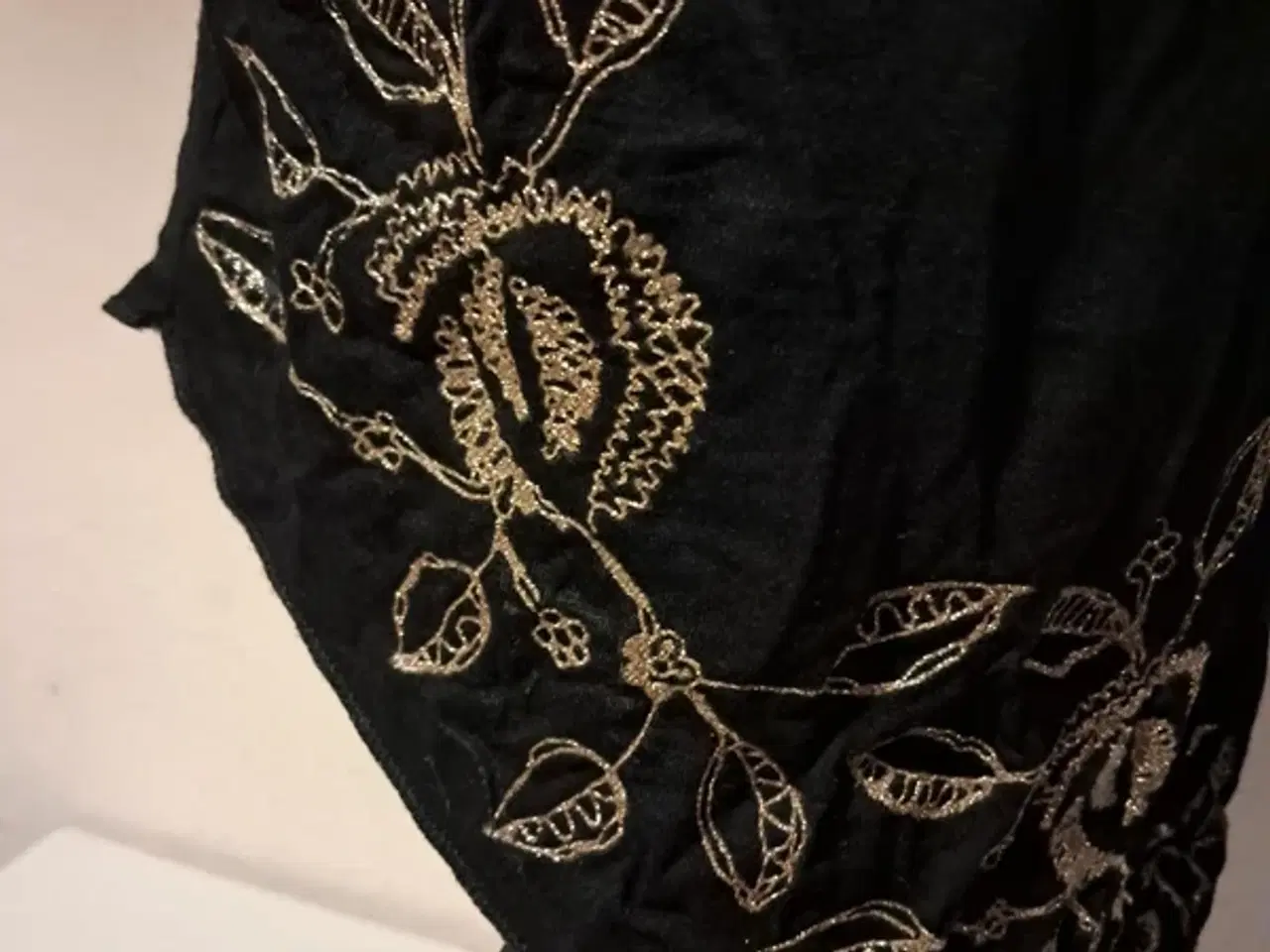 Billede 4 - Sparkz str. s/m nederdel