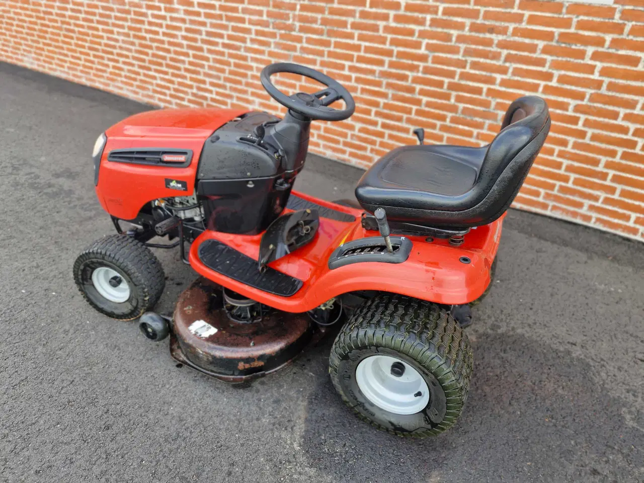 Billede 6 - Jonsered LT2317A Havetraktor (Klargjort) 