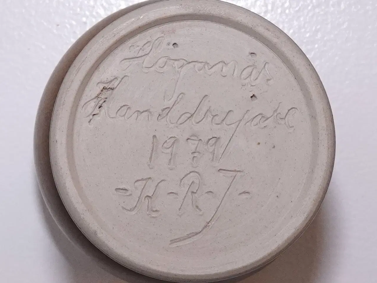 Billede 3 - Keramik vase signeret K.R.J for Höganäs i 1979