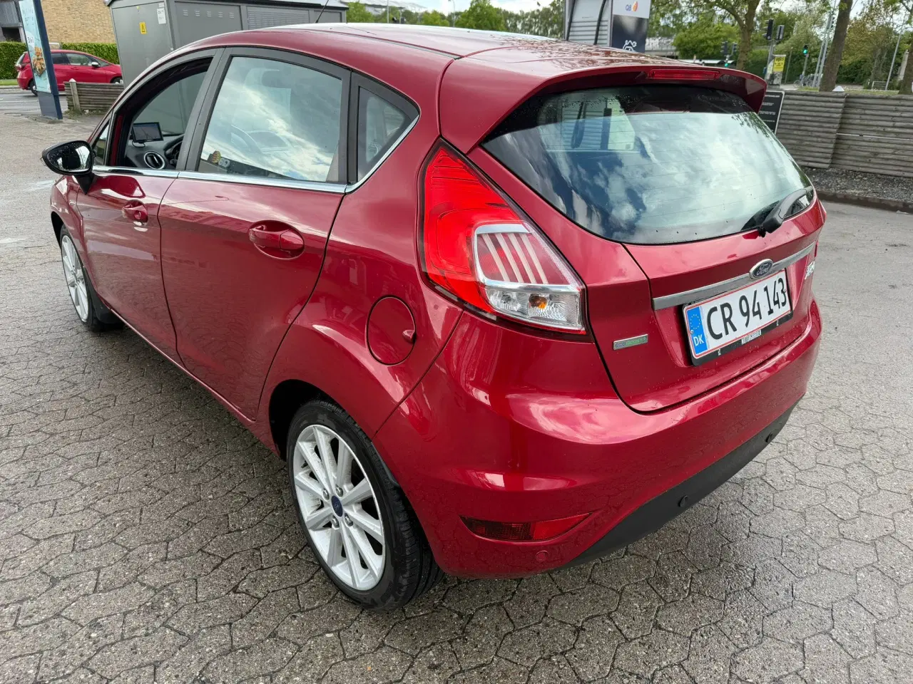 Billede 4 - Ford Fiesta 1.0 EcoBoost 140 HK – 2015 – Velholdt