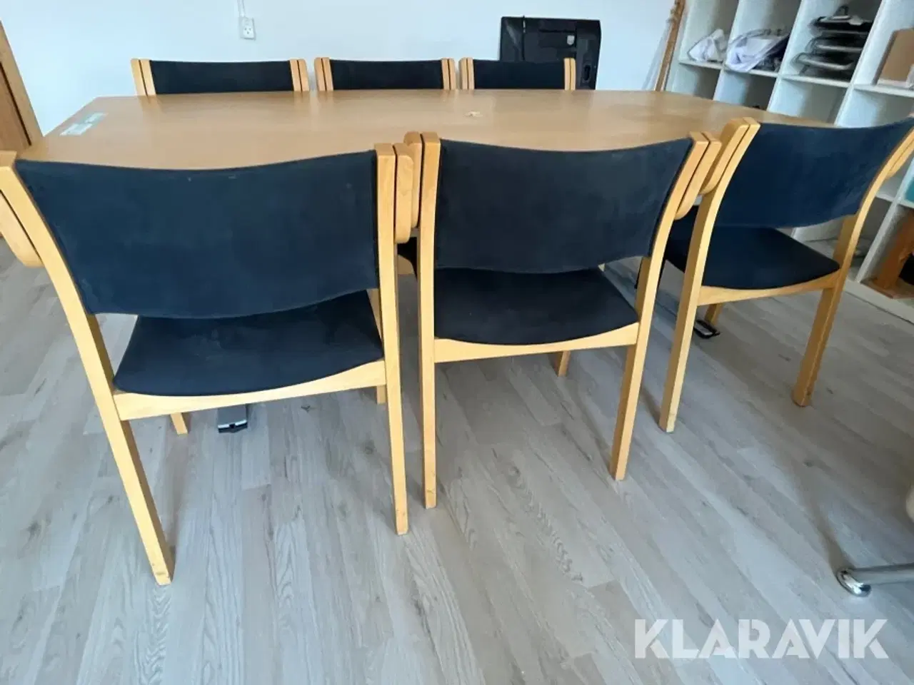 Billede 10 - Bord og 6 stole