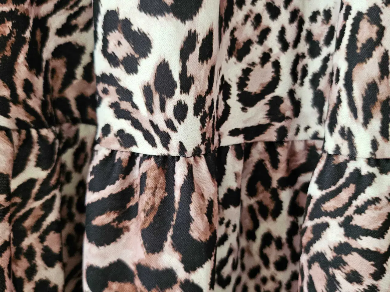 Billede 3 - Kjole fra estee Brown 