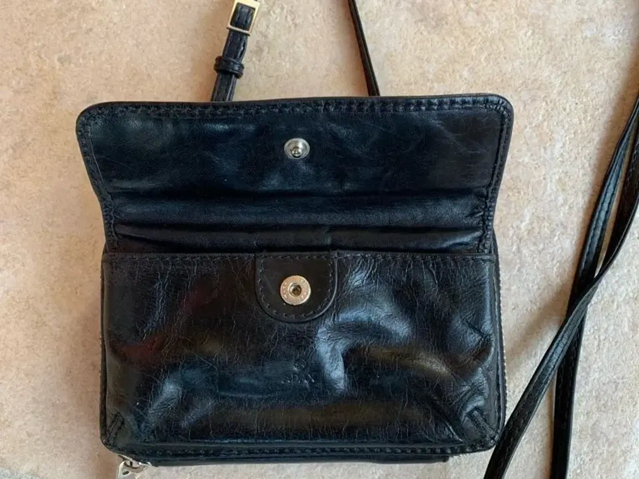 Billede 3 - ADAX  pung/taske i sort læder