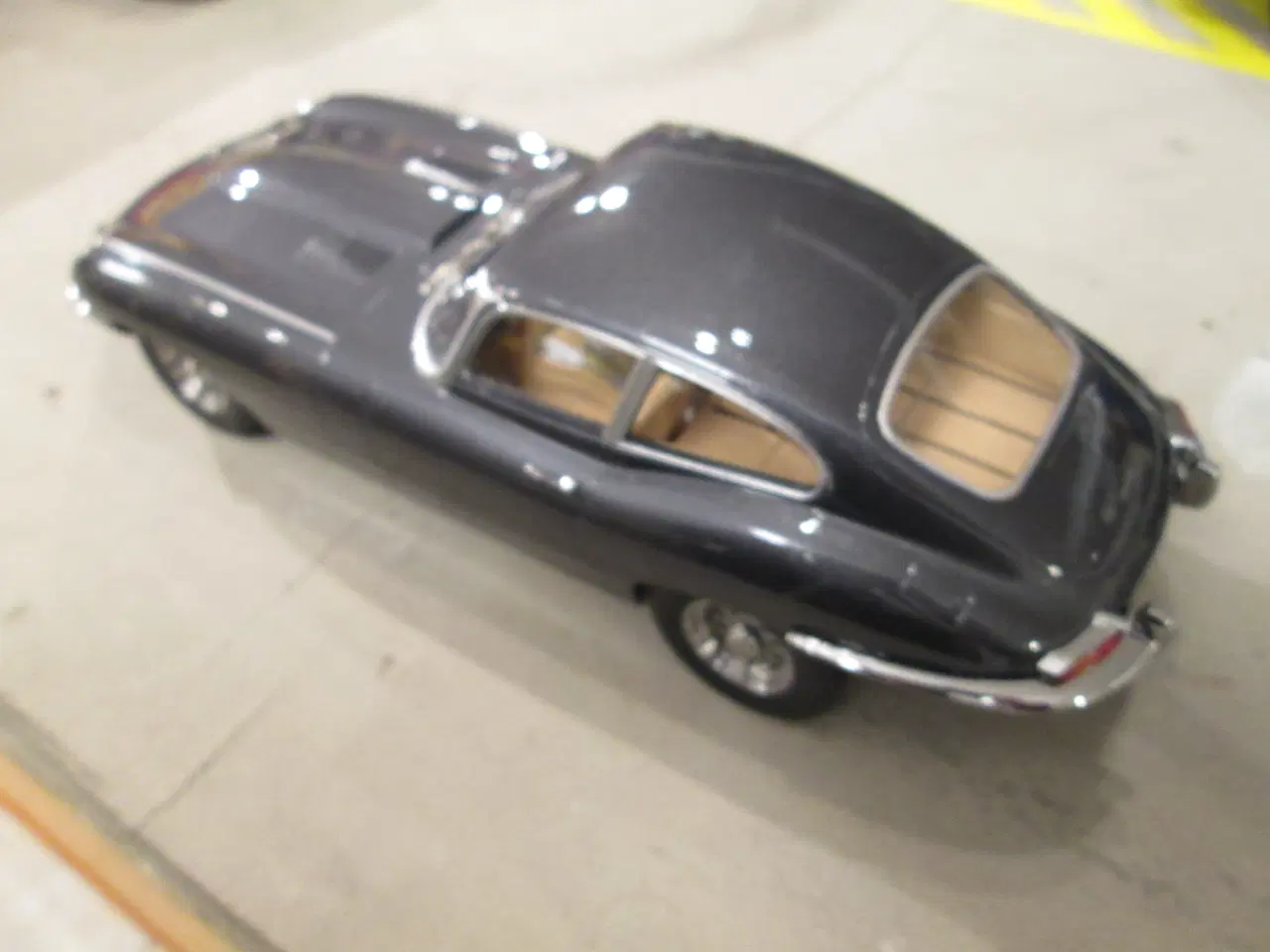 Billede 4 - Modelbil  Jaguar E-Type   KK-Scale  1:18