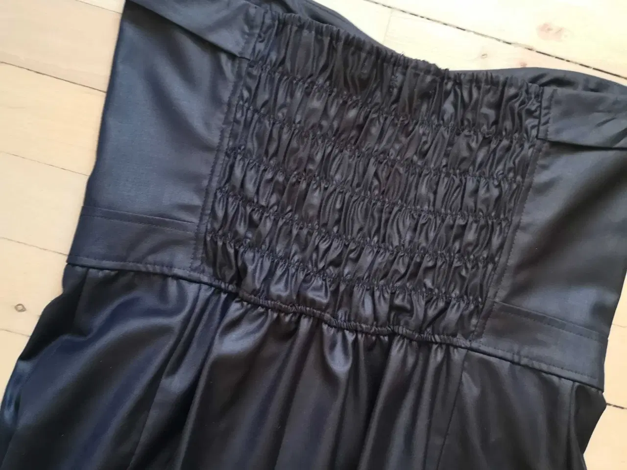 Billede 3 - Stropløs kjole 