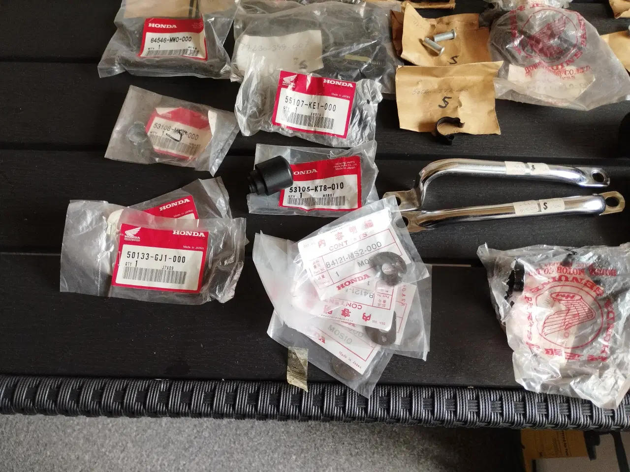 Billede 4 - Nye reservedele til Honda M.C. (4) ( se %)