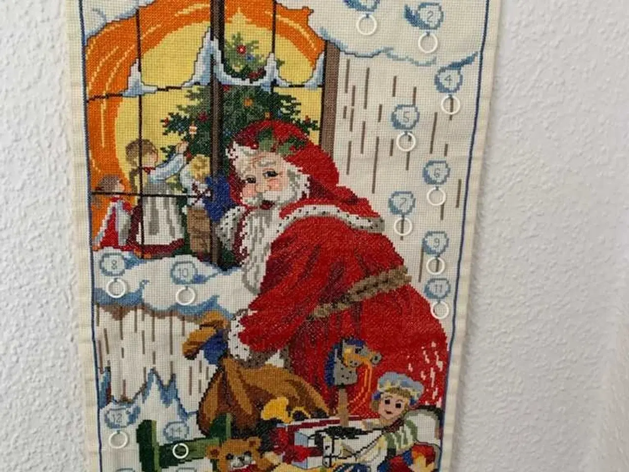 Billede 6 - Nybroderet Advents - og Pakkekalendere.