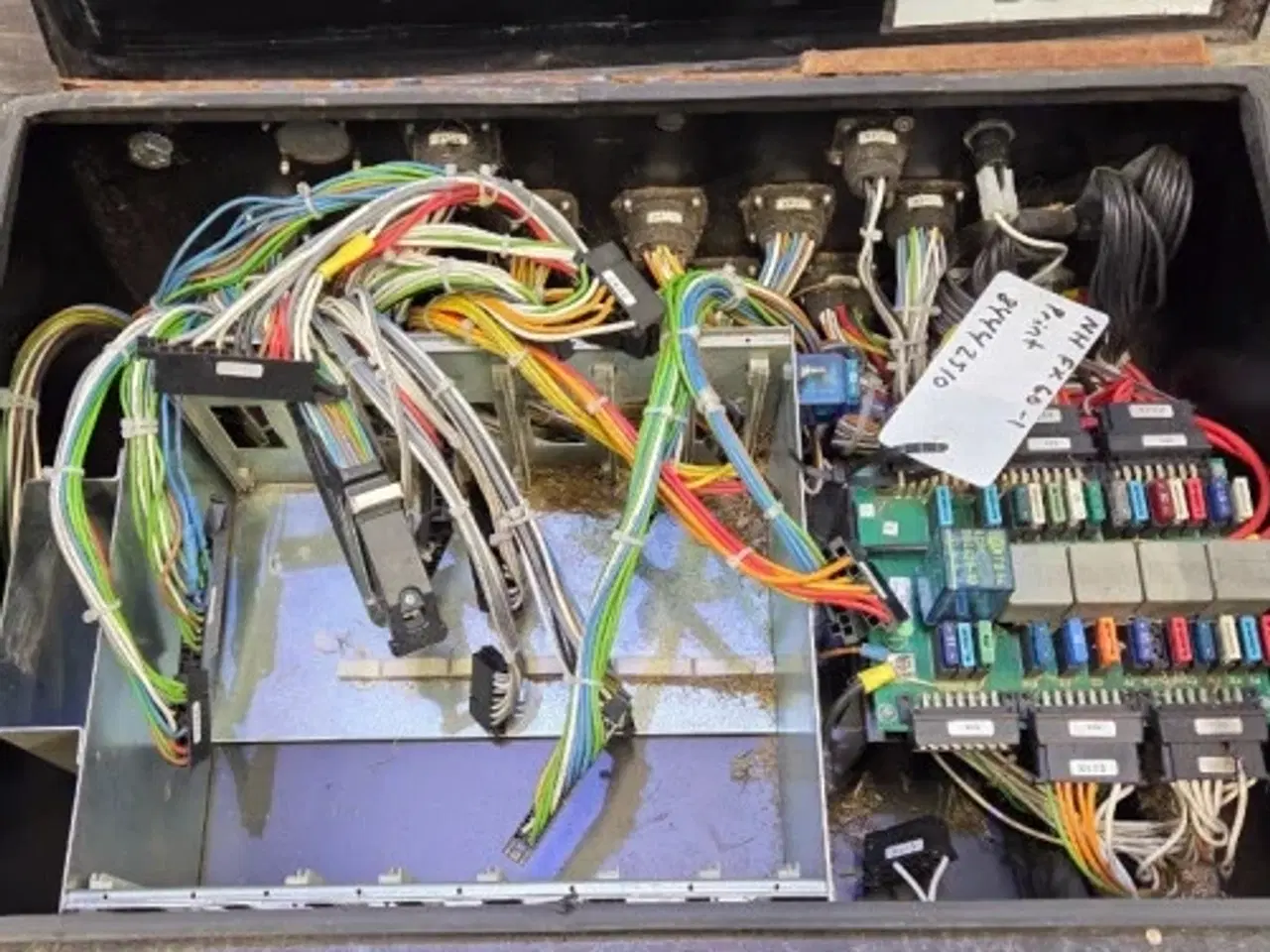 Billede 13 - New Holland FX60 Ledningsnet 84441375