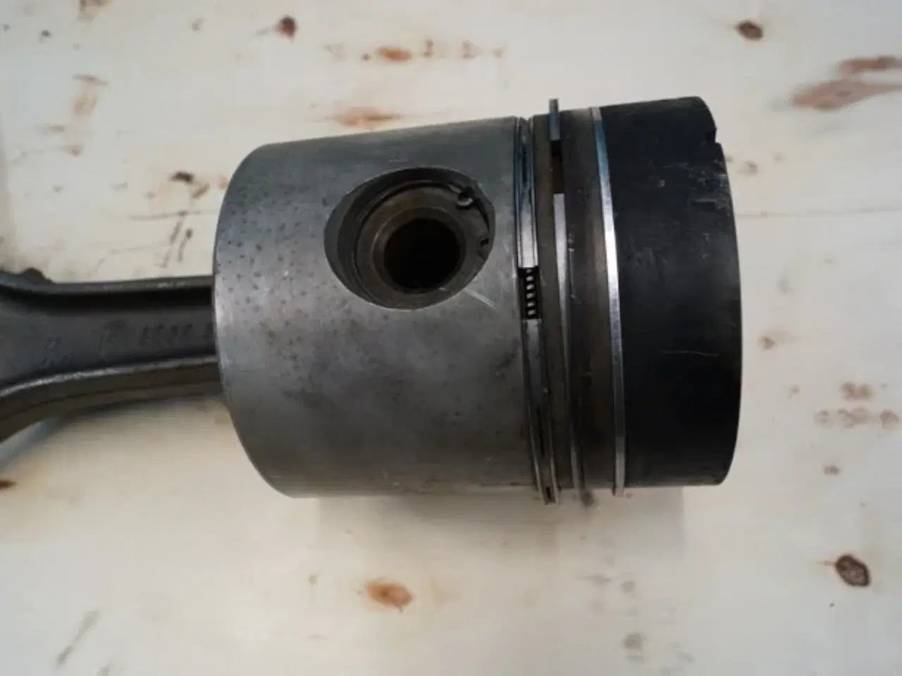 Billede 8 - Ford 2725E Stempel 86103030