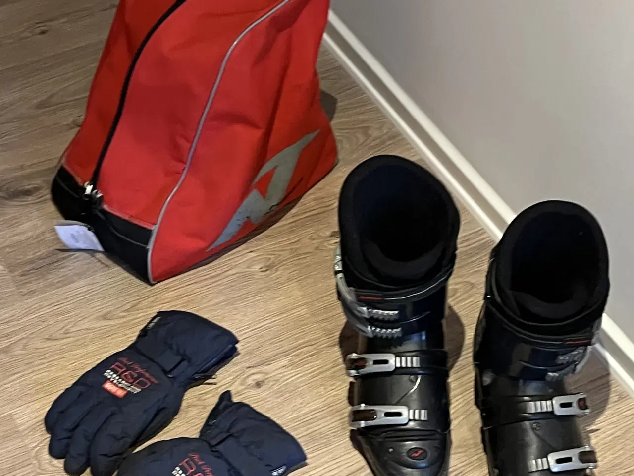 Billede 1 - Skistøvler m. m.