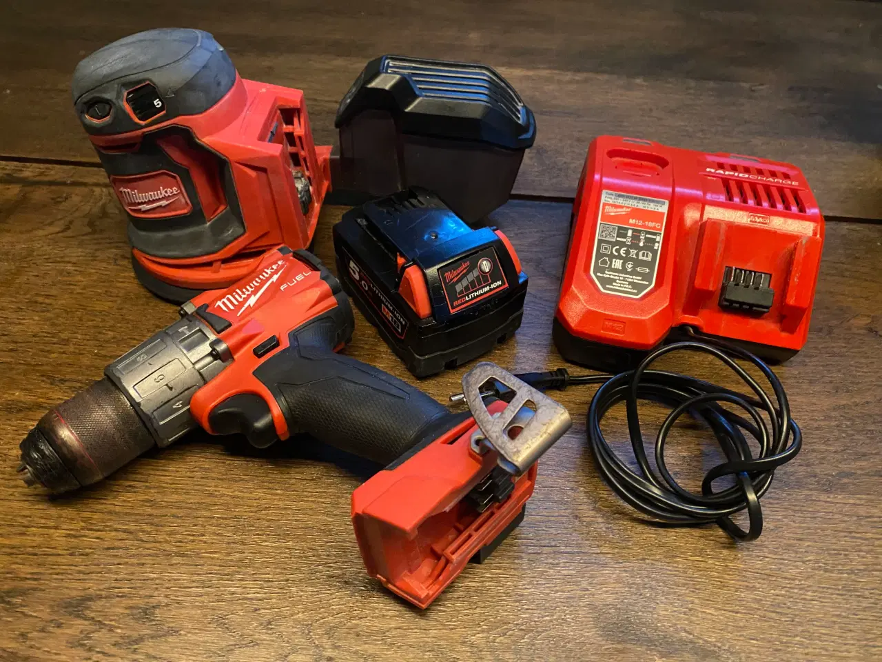 Billede 1 - Milwaukee sæt med Slagskruemaskine / sliber / batt