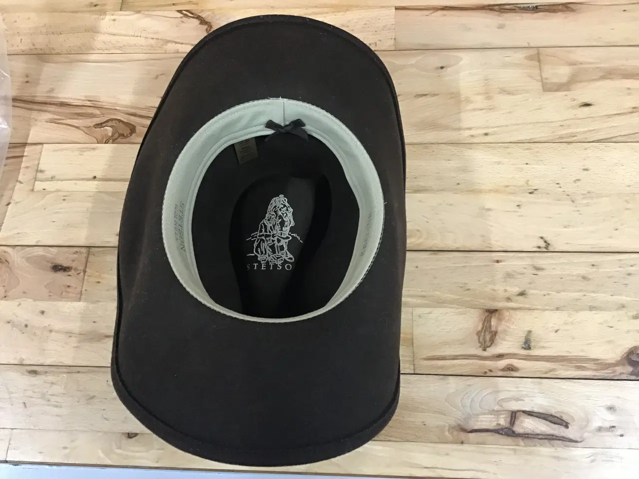 Billede 5 - Linedans udstyr, vest str L og Stetson str S