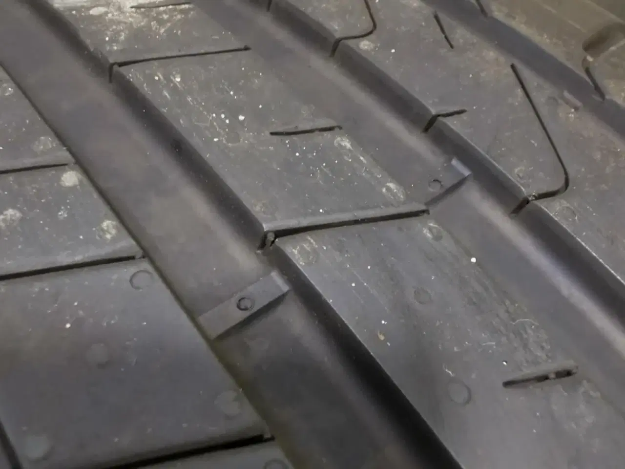 Billede 2 - Pirelli sommer dæk