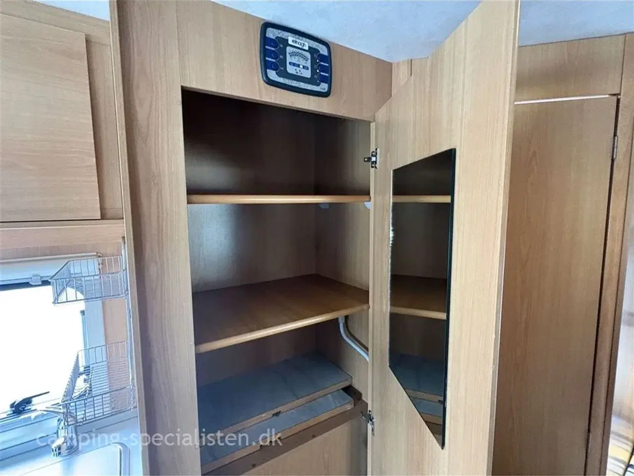 Billede 9 - 2007 - Elnagh Baron 120 L   Elnagh Baron 120L 2007 - Se den nu hos Camping-Specialisten.dk