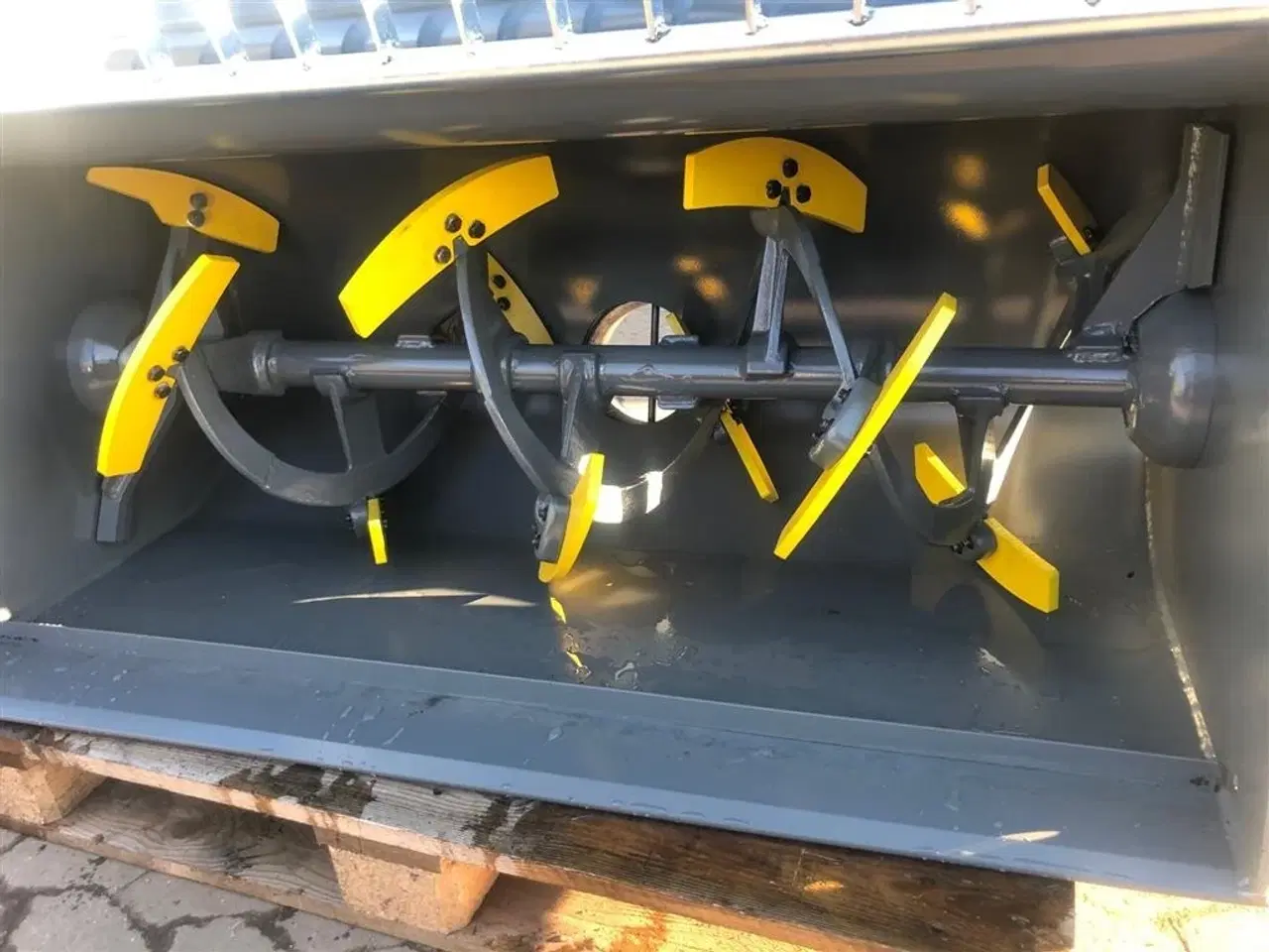 Billede 4 - - - - UML TD Betonblandeskovl 150-1.100 liter