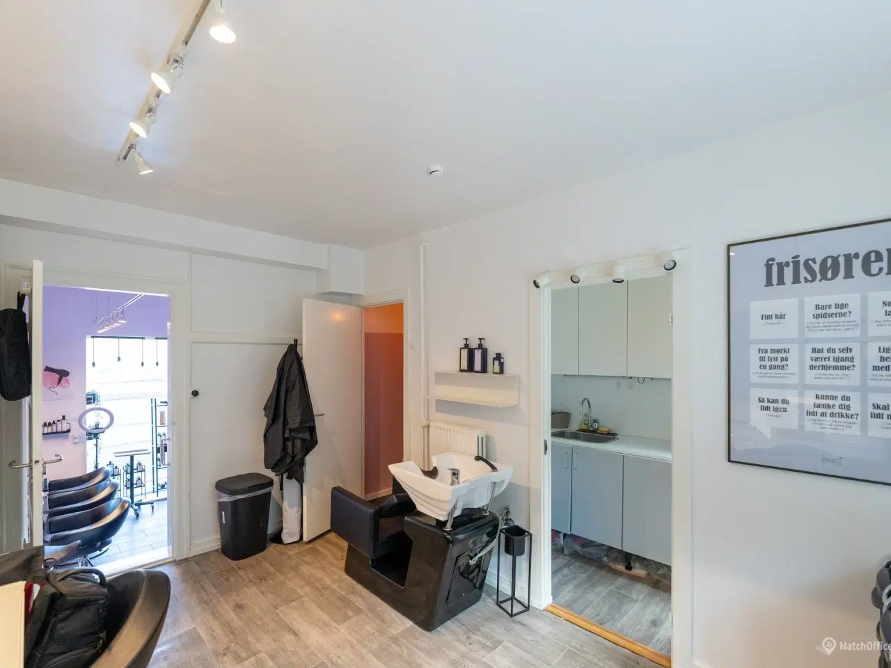 Billede 8 - UDLEJES: Lyst og indbydende butikslokale med gårdadgang – centralt i Vanløse