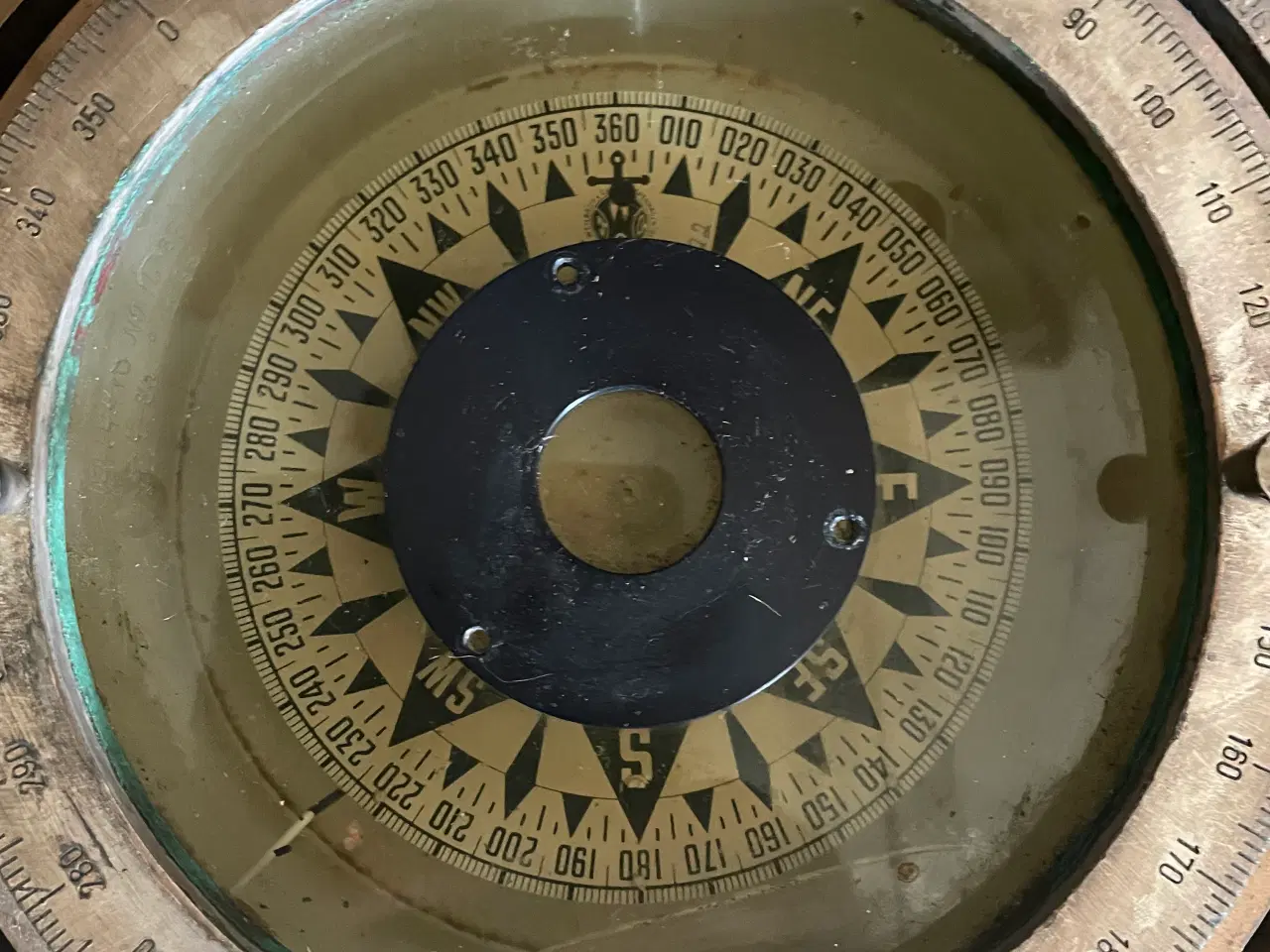 Billede 5 - Gl. nathus / kompas fra skib