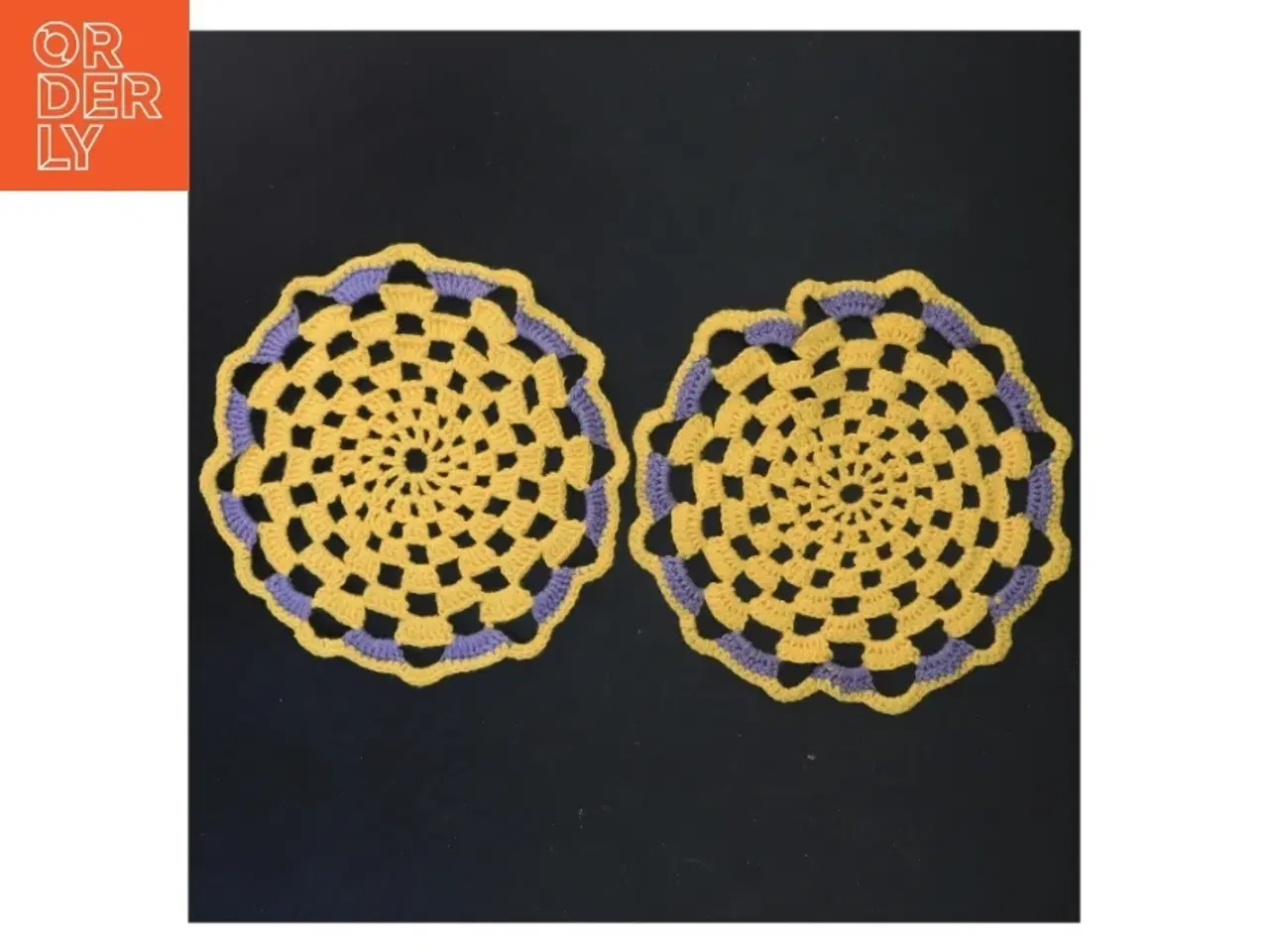 Billede 1 - Hæklede bordskånere Ø 18 cm (str. Ø 18 cm)