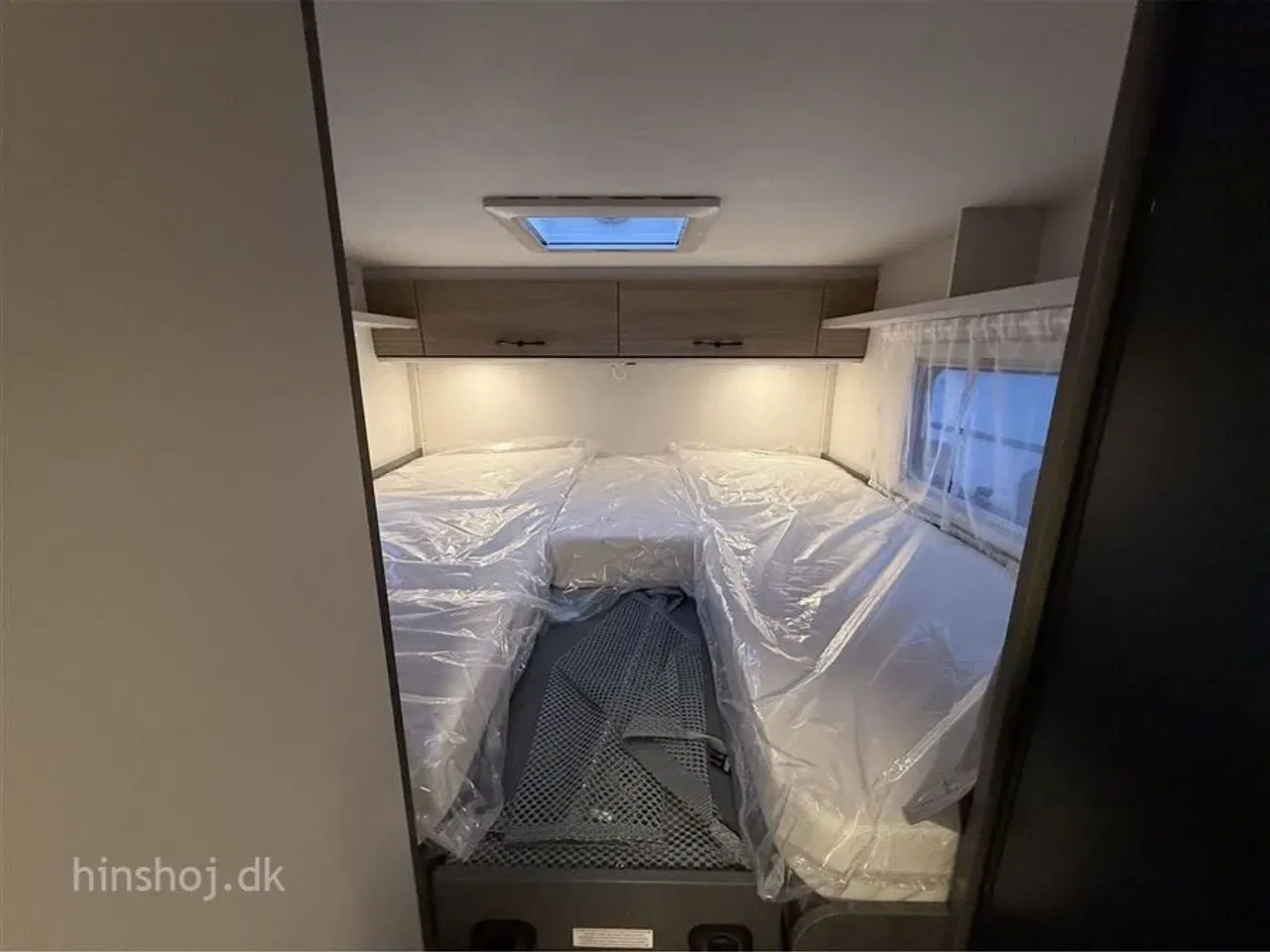 Billede 16 - 2026 - Etrusco V 6.8 SCF Scandic Edition Aut.   Lækker Autocamper med automatgear og face to face siddegruppe fra Hinshøj Caravan.