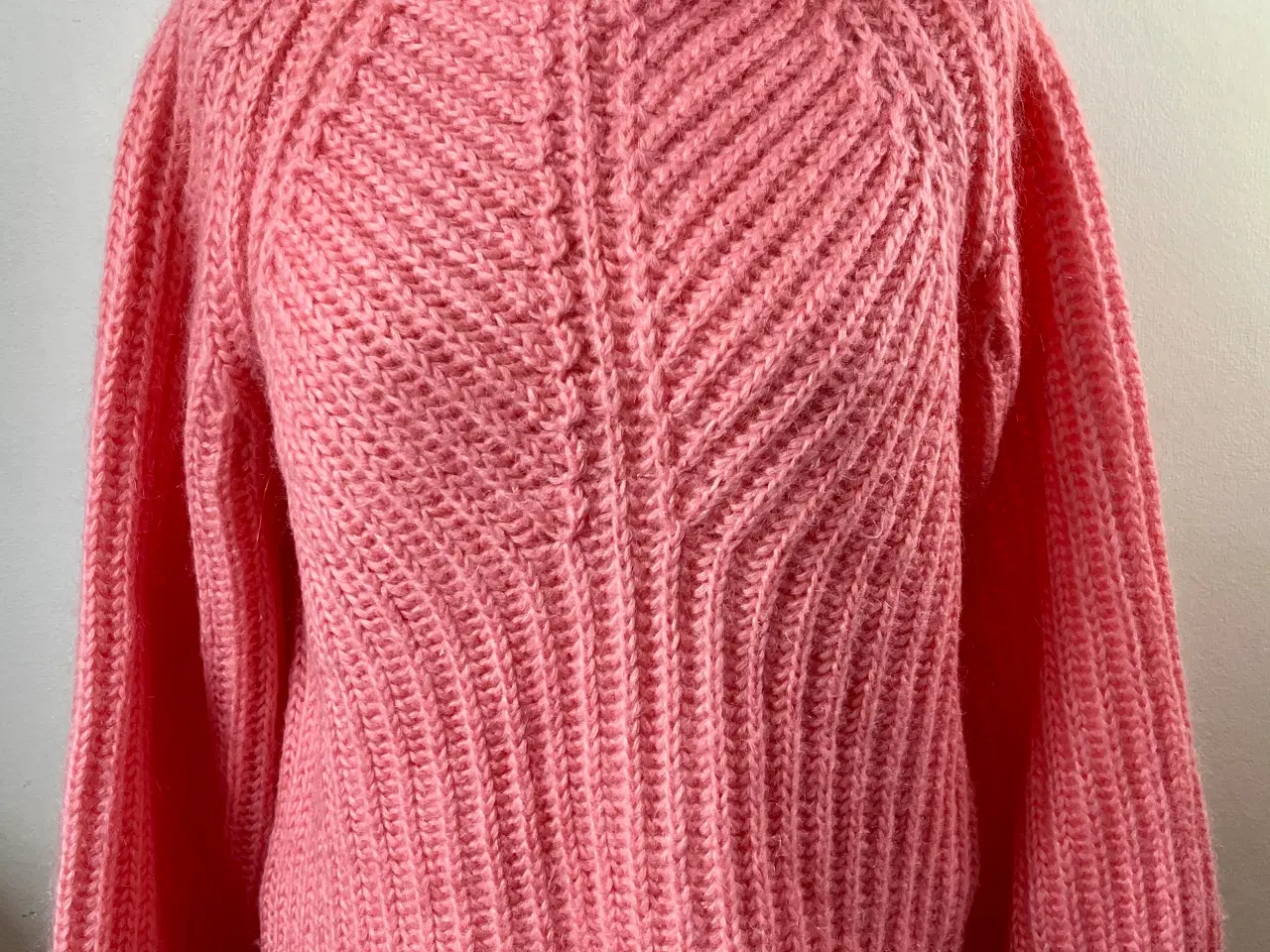 Billede 1 - Stine Goya, striktrøje, str. 38