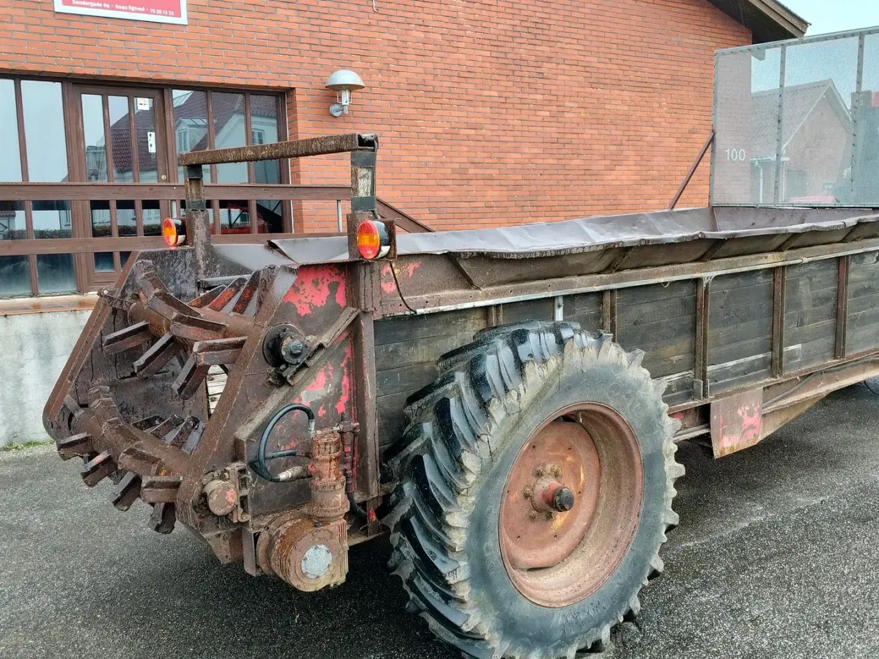 Billede 5 - Uggerby Staldgødningsspreder