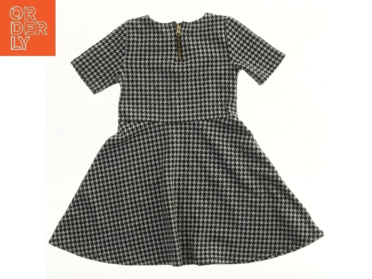 Billede 1 - Kortærmet kjole med mønster fra H&M (str. 128)