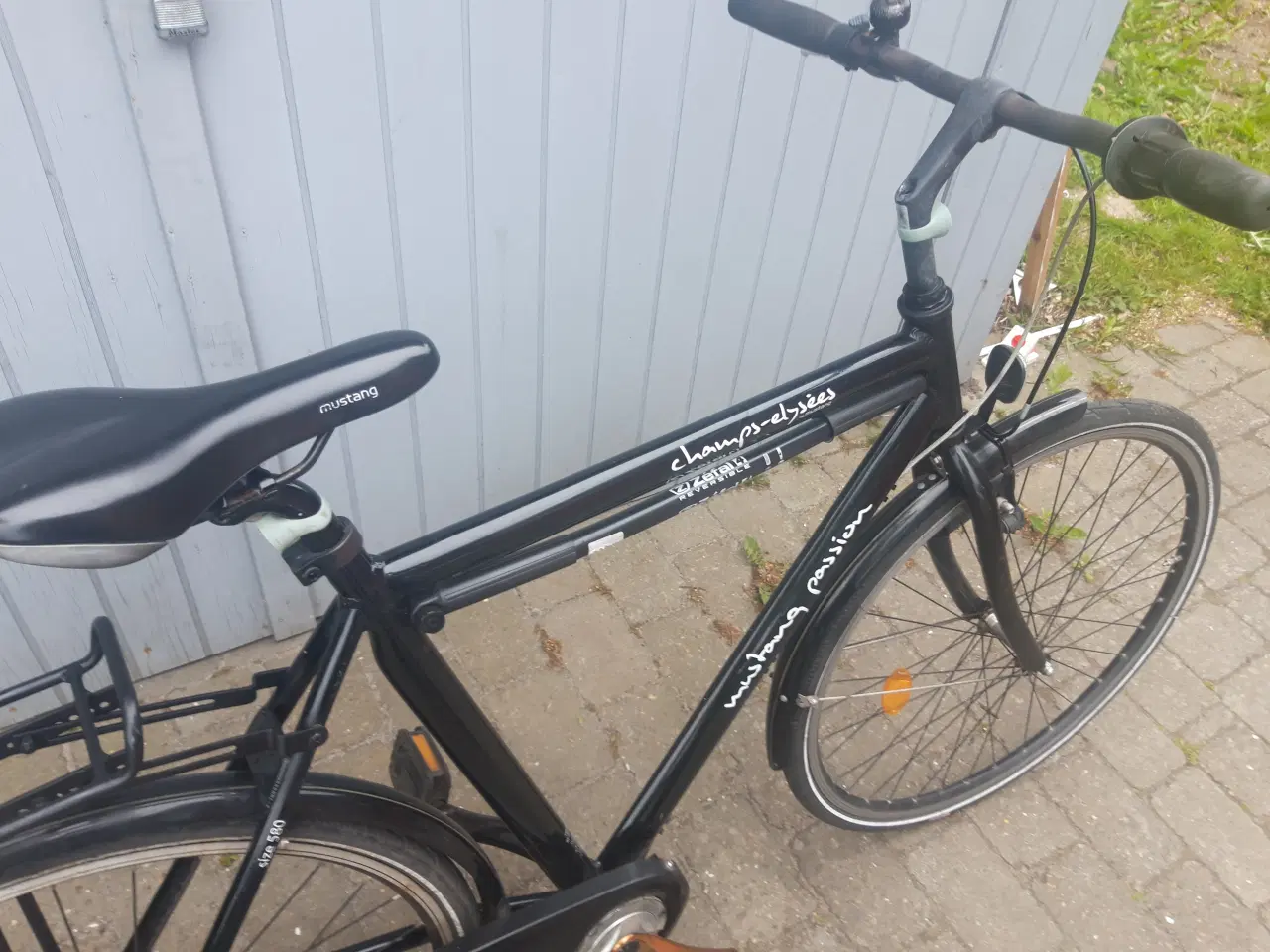 Billede 1 - Velkørene herrecykel med høj stel sælges