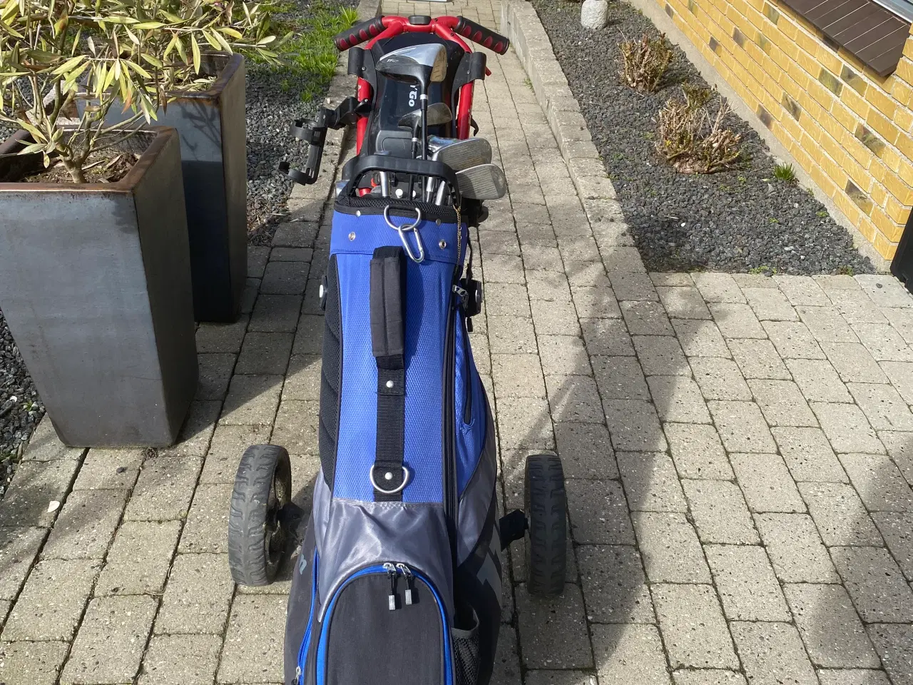Billede 2 - Golfsæt med vogn