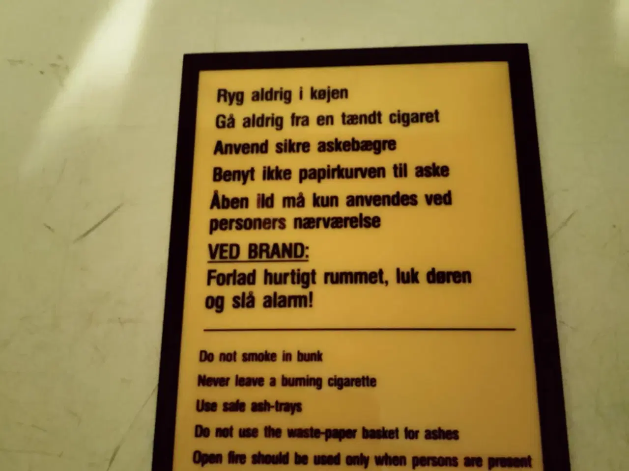 Billede 6 - divs skilte måske til det maritime rum