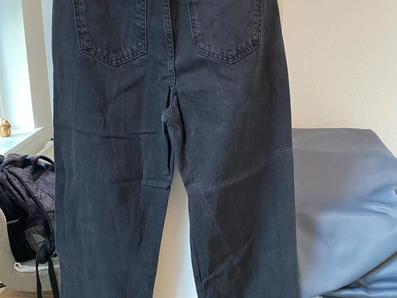 Billede 2 - NA-KD sorte jeans