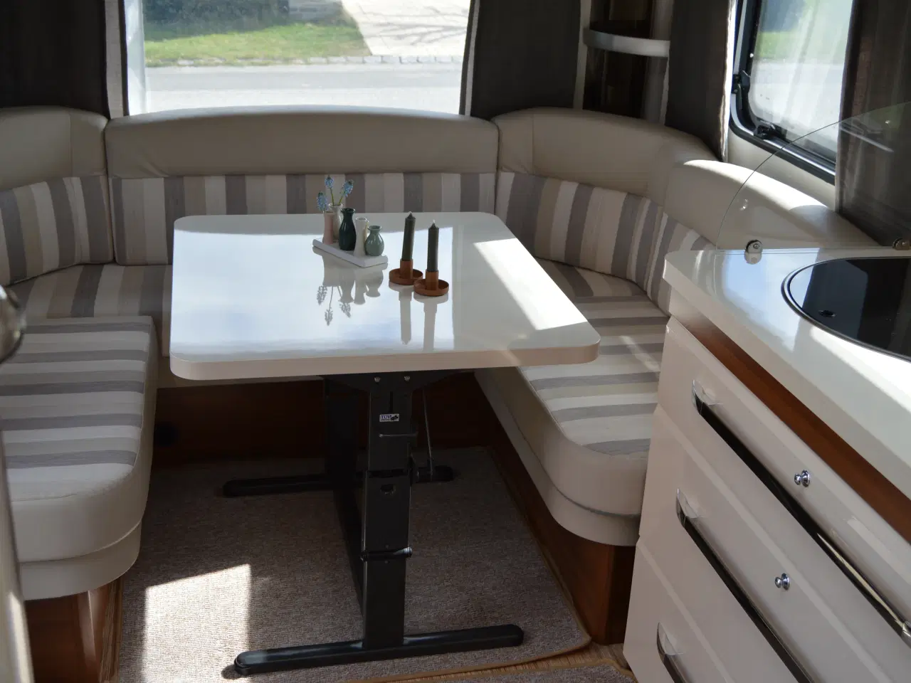 Billede 4 - Nysynet flot velholdt Hobby Excellent 495 UFE