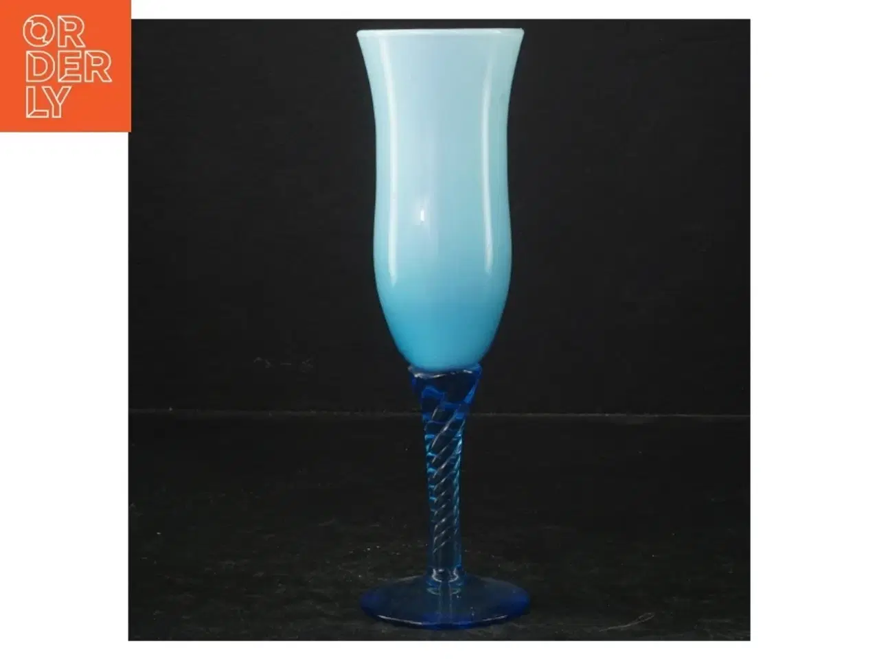 Billede 1 - Blåt glas (str. Ø. 6 cm. længde, 20 cm)