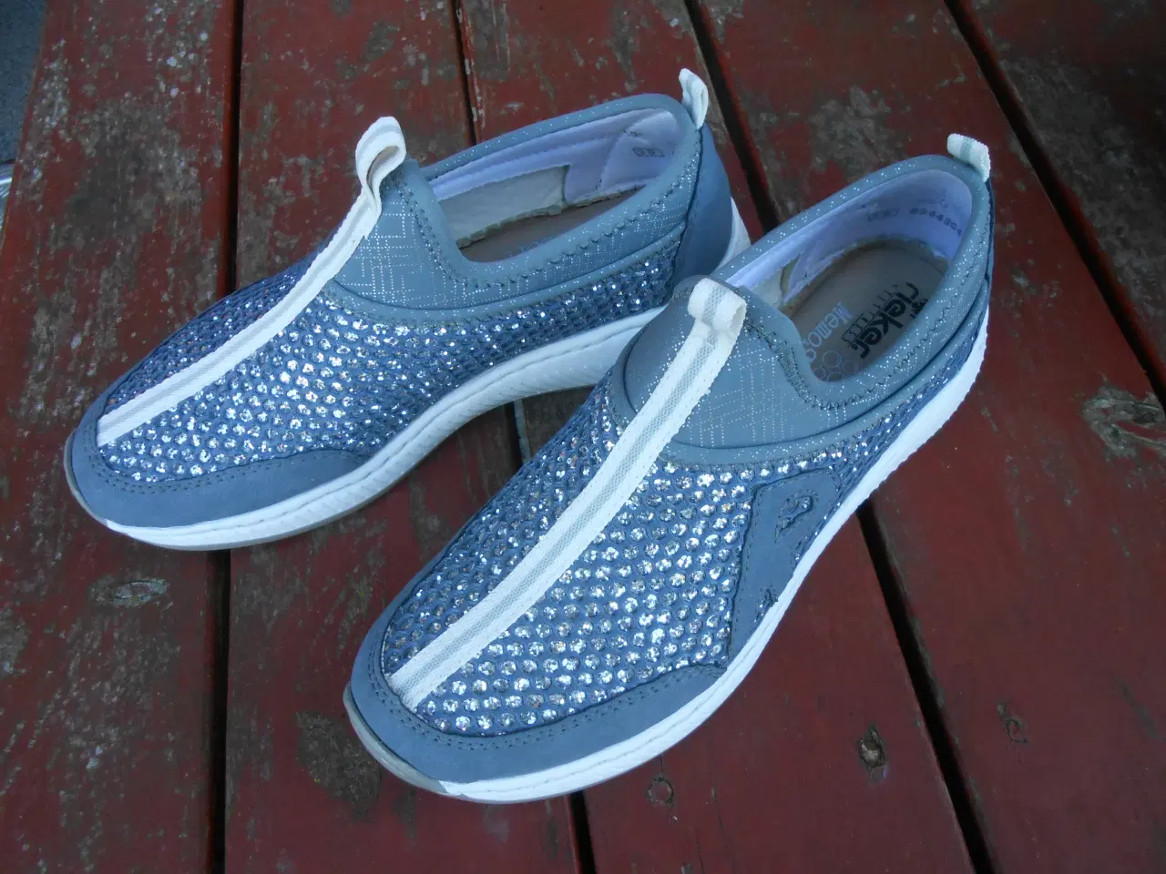 Billede 4 -  Hattekuffert. Sko.