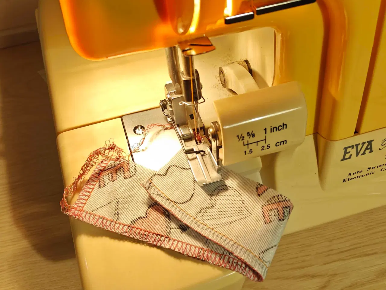 Billede 4 - Overlocker – testsyet, korrekt indstillet og klar 