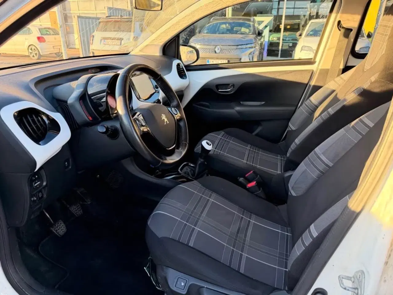 Billede 9 - Peugeot 108 Allure 5-dørs – 2017