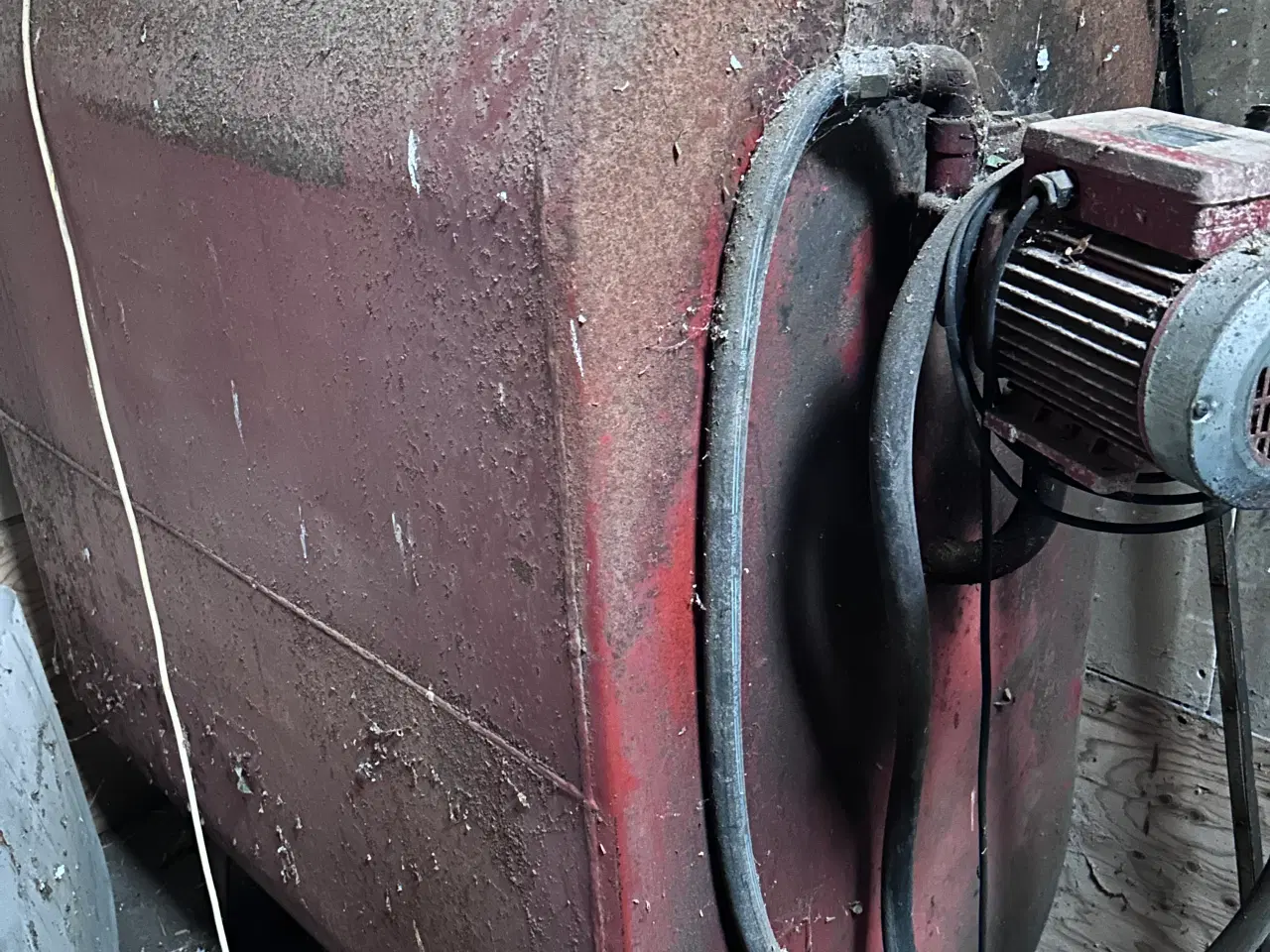 Billede 1 - Olietank 1200L - med El-pumpe 