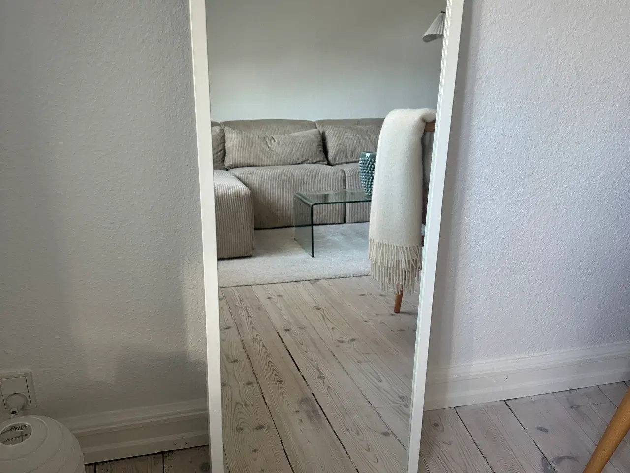 Billede 3 - Hvidt spejl - ikea 