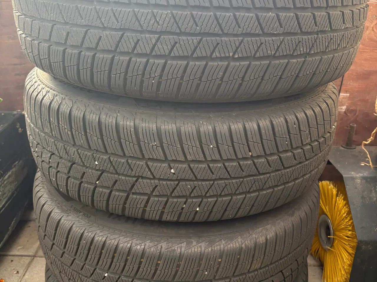 Billede 3 - Vinterdæk på Ford fælge