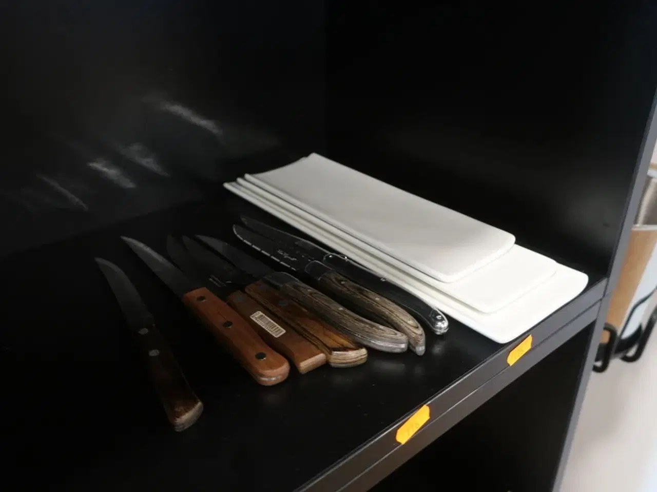 Billede 1 - 3 stk. fade samt 6 stk. knive