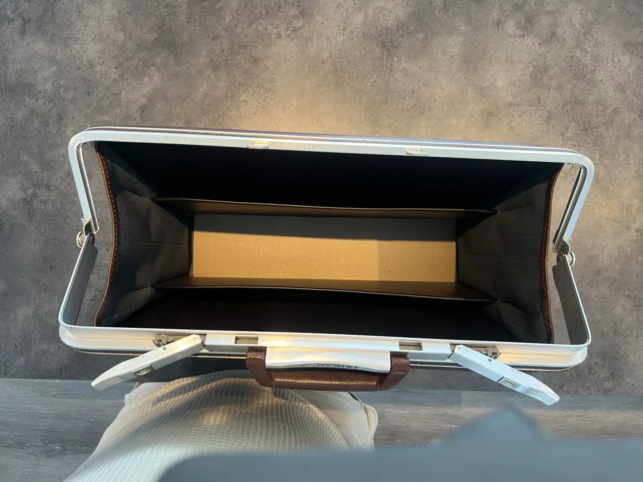 Billede 2 - Ægte Cavalet kuffert