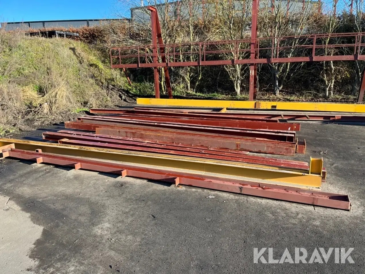 Billede 2 - Stålbjælker, riste og platform