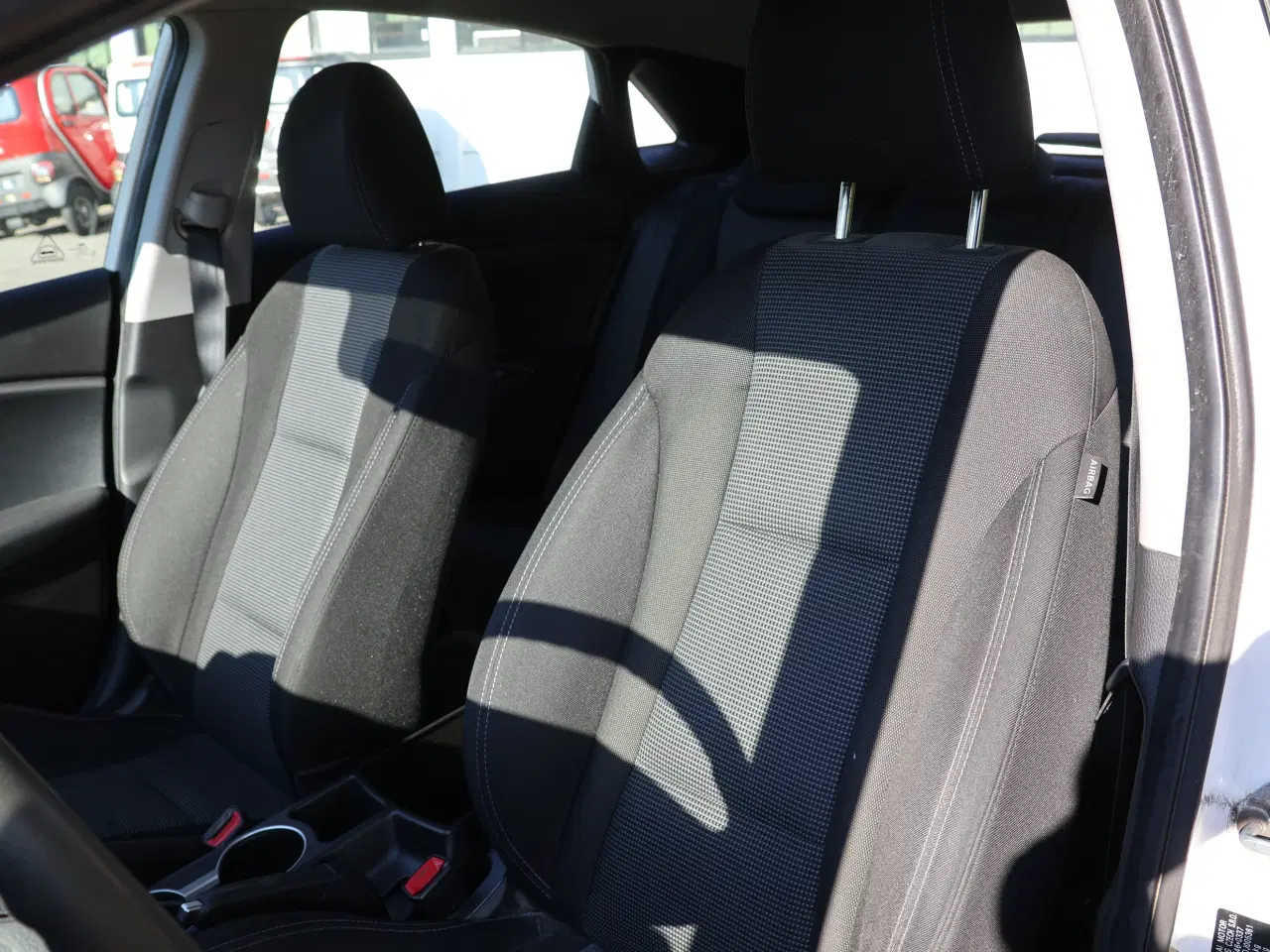 Billede 14 - Hyundai I30 1,4 Benzin årgang 2012